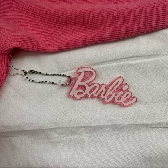 Forever 21 Plus Barbie Cropped Sweatshirt Pink Crewneck + Barbie Keychain - Picture 9 of 11